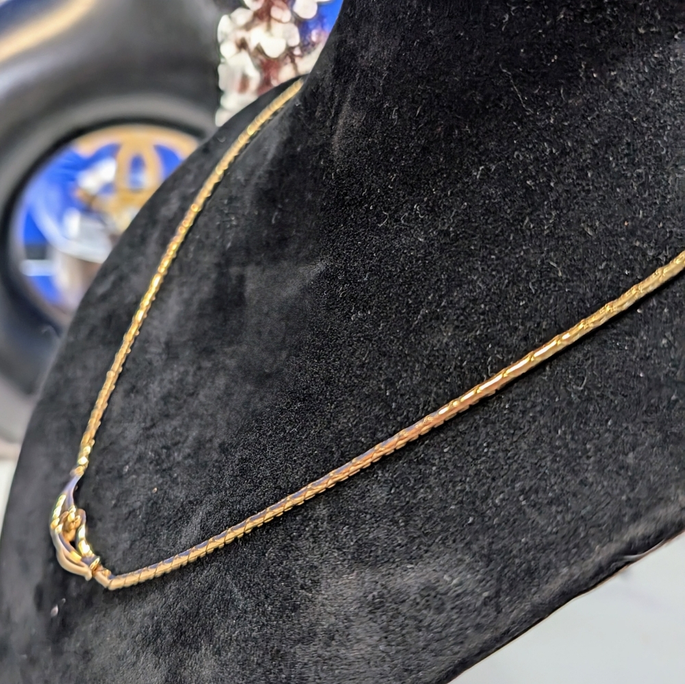 Christian Dior Vintage Gold Classic Necklace - Picture 8 of 10